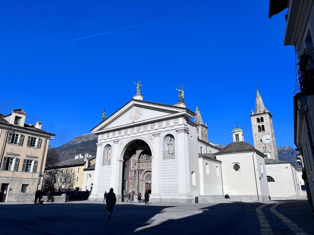 Le Porte Luxury Apartment Aosta Buitenkant foto