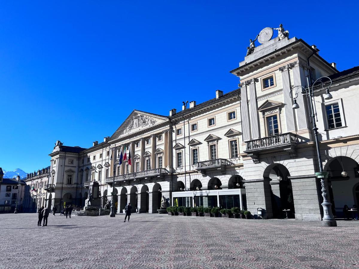 Le Porte Luxury Apartment Aosta Buitenkant foto